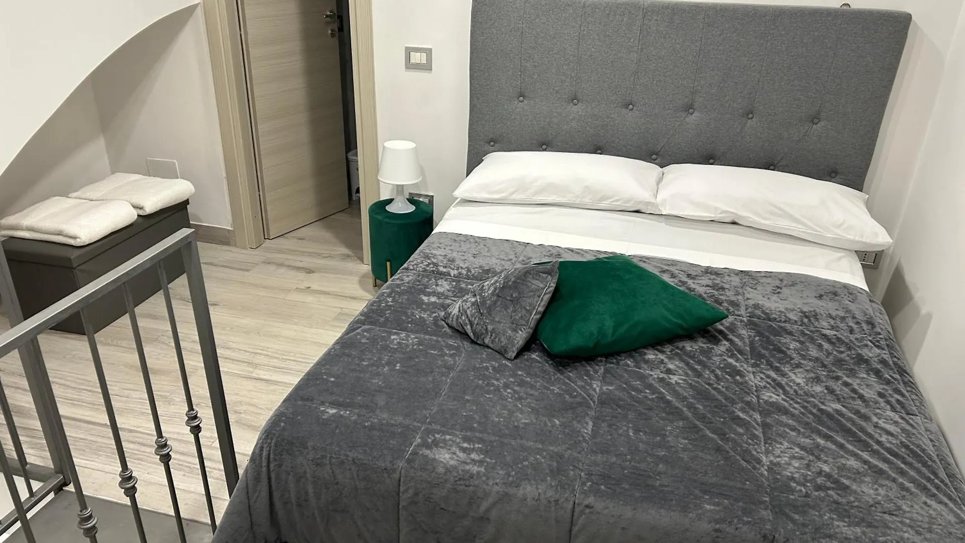 House Diva Apartment Naples Italy